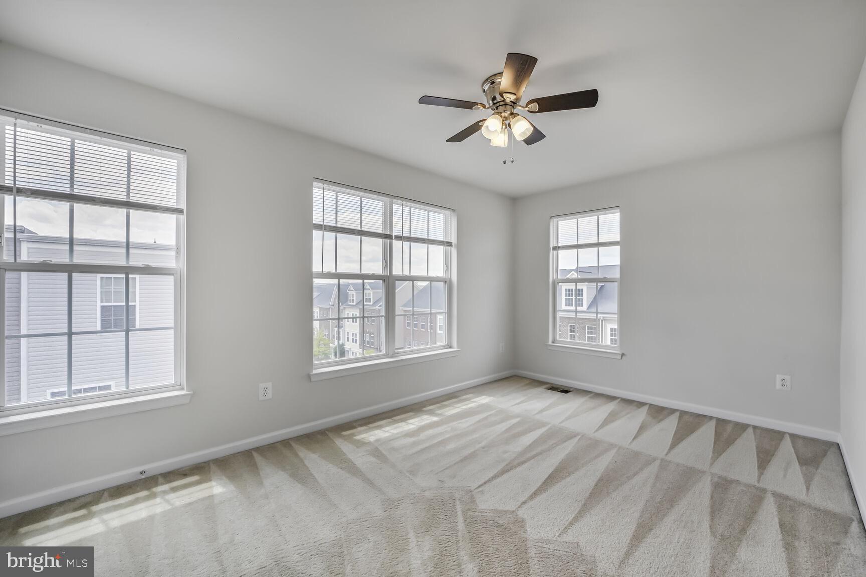 BRICK YARD STATION - Residential