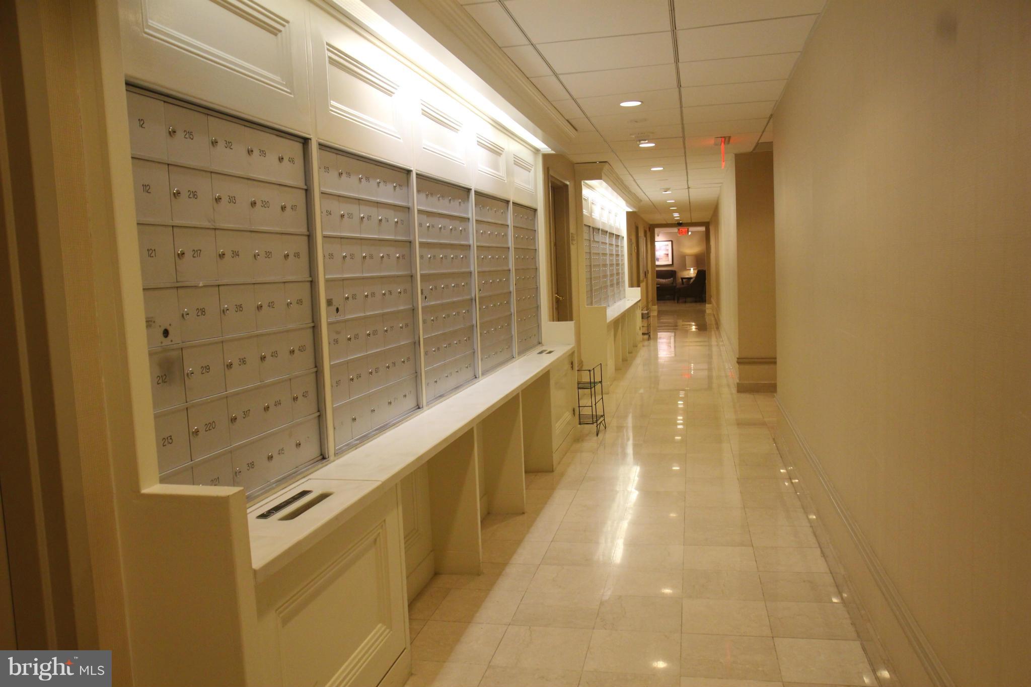 THE ELIZABETH - Residential Lease