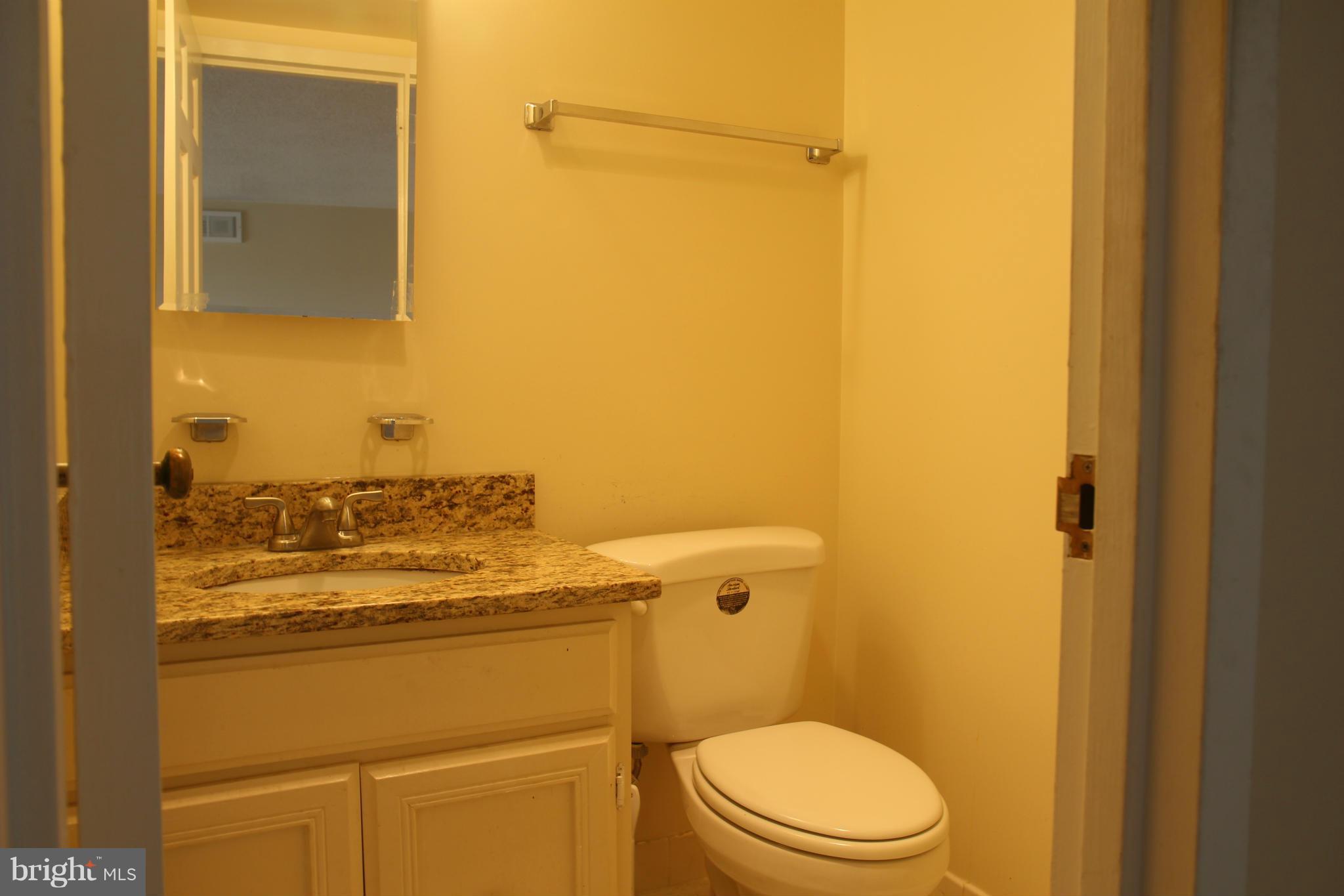 THE ELIZABETH - Residential Lease