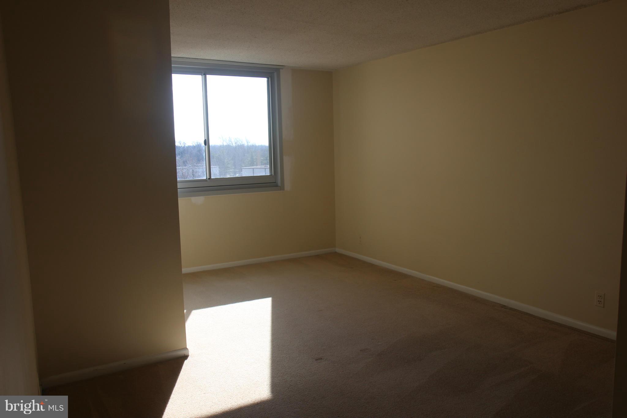 THE ELIZABETH - Residential Lease