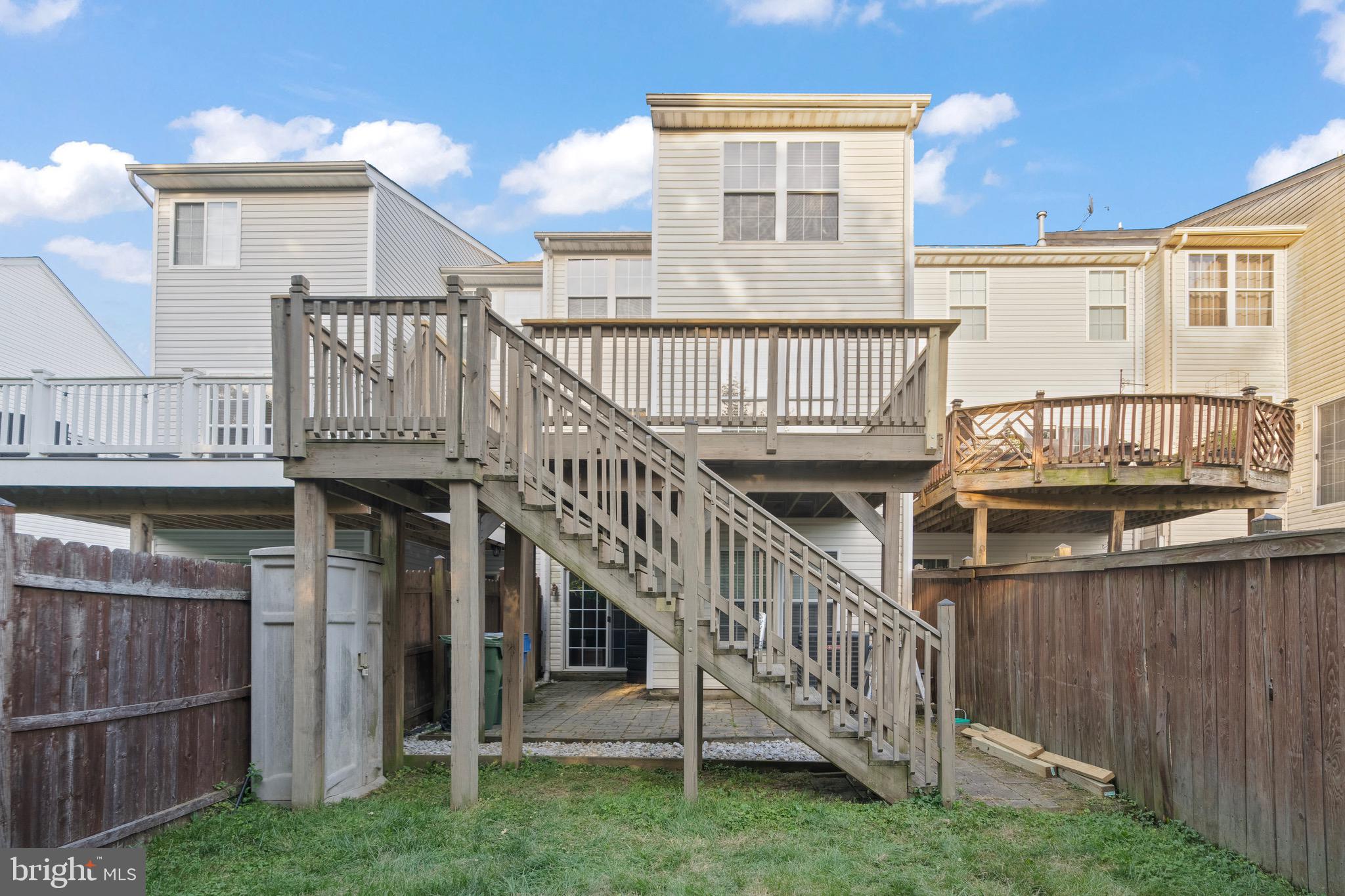 MONMOUTH MEADOWS - Residential