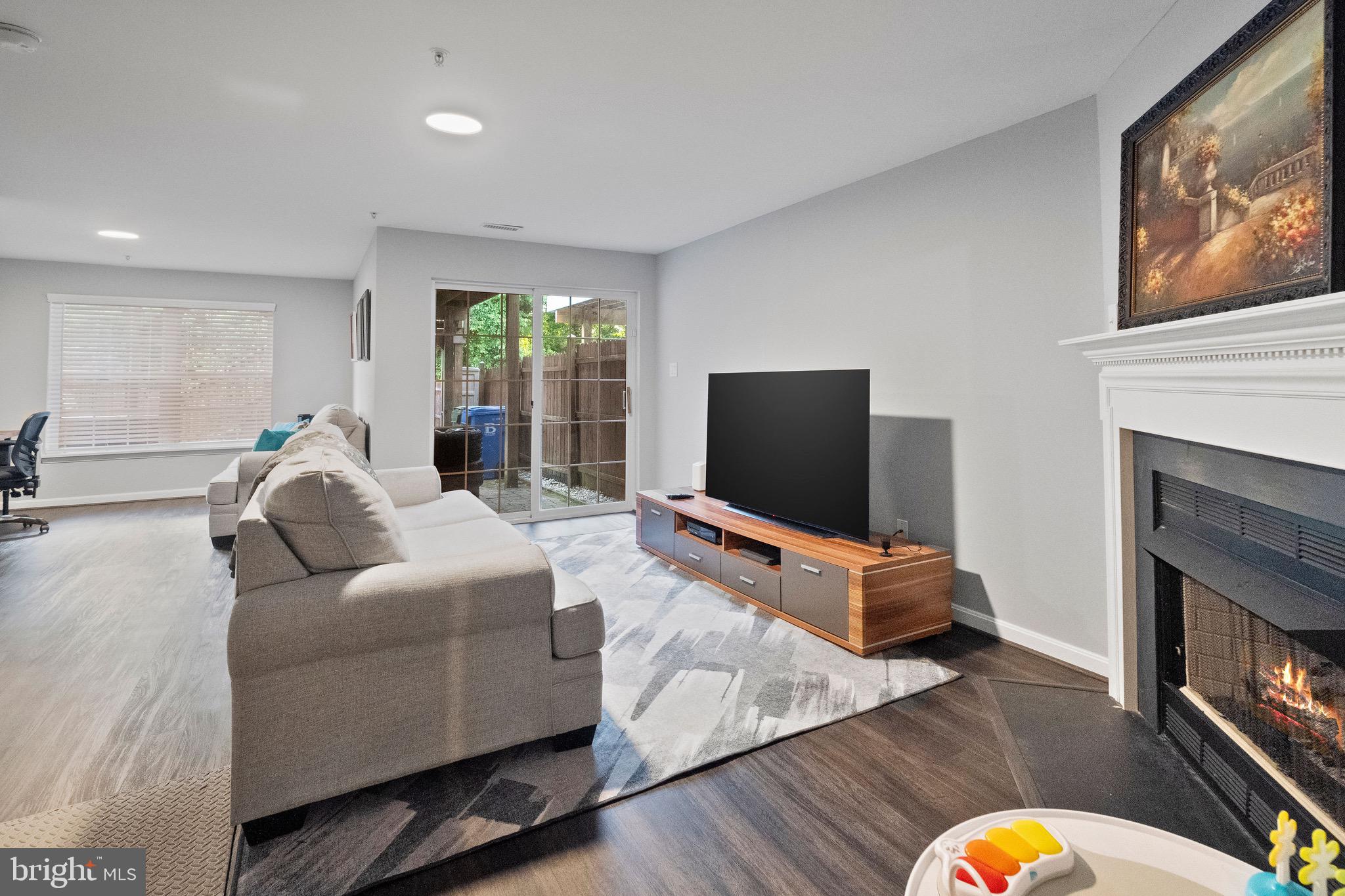 MONMOUTH MEADOWS - Residential