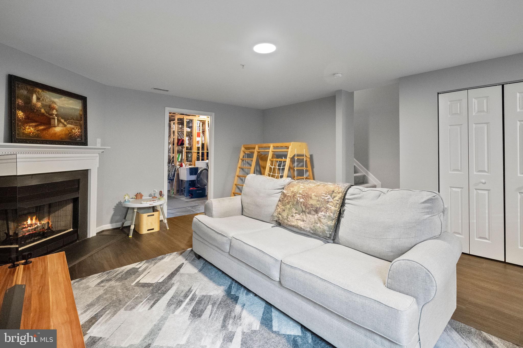 MONMOUTH MEADOWS - Residential