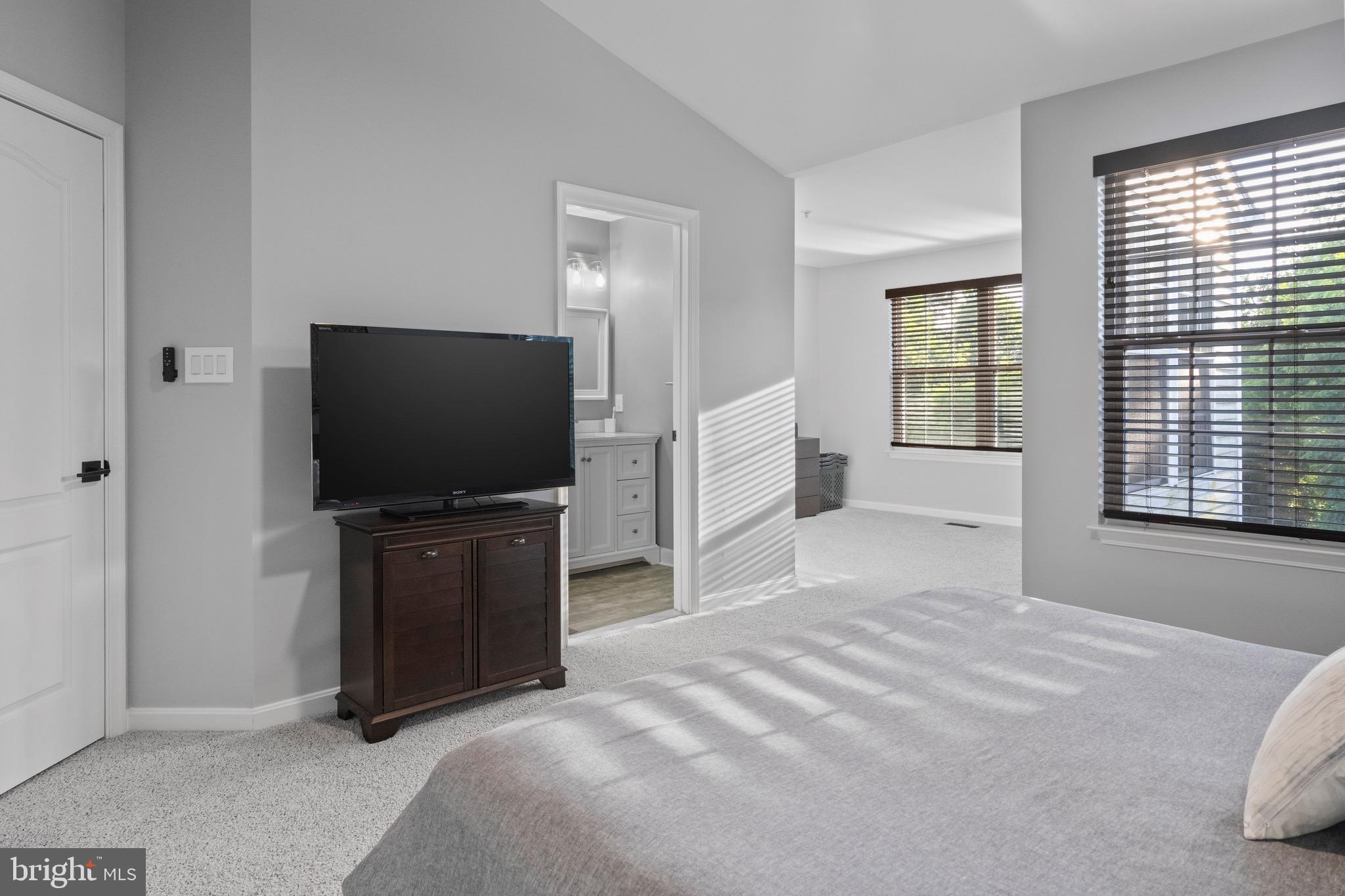 MONMOUTH MEADOWS - Residential