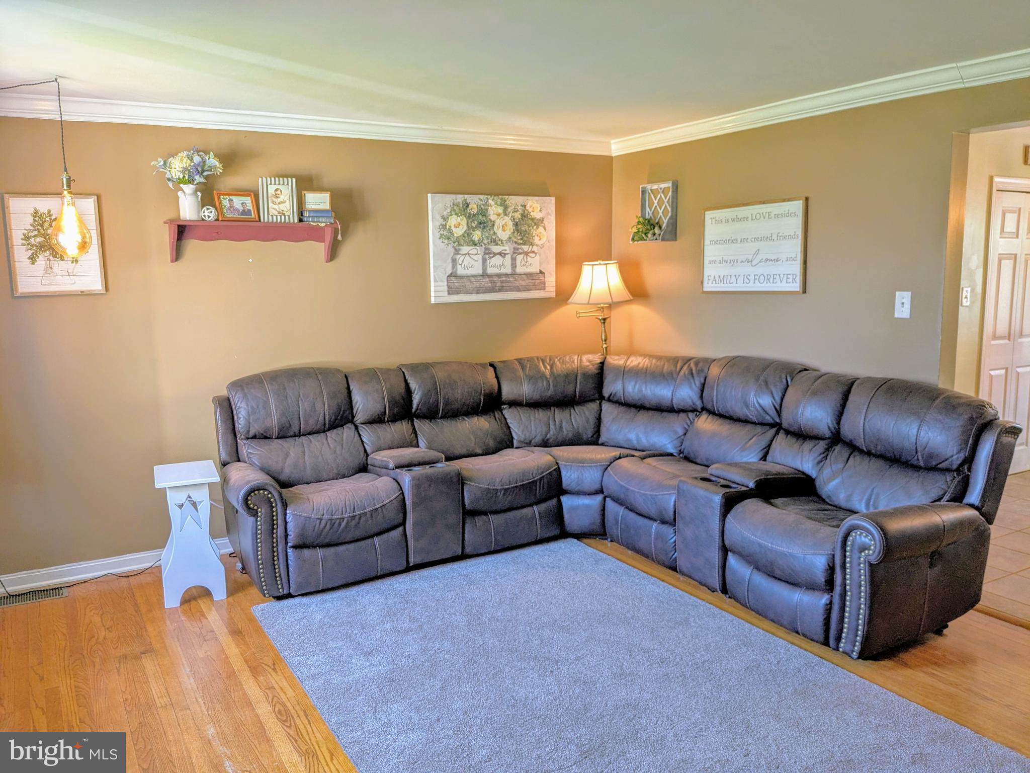 WEST HILLS - Residential