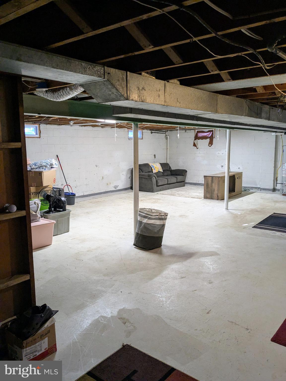 WEST HILLS - Residential