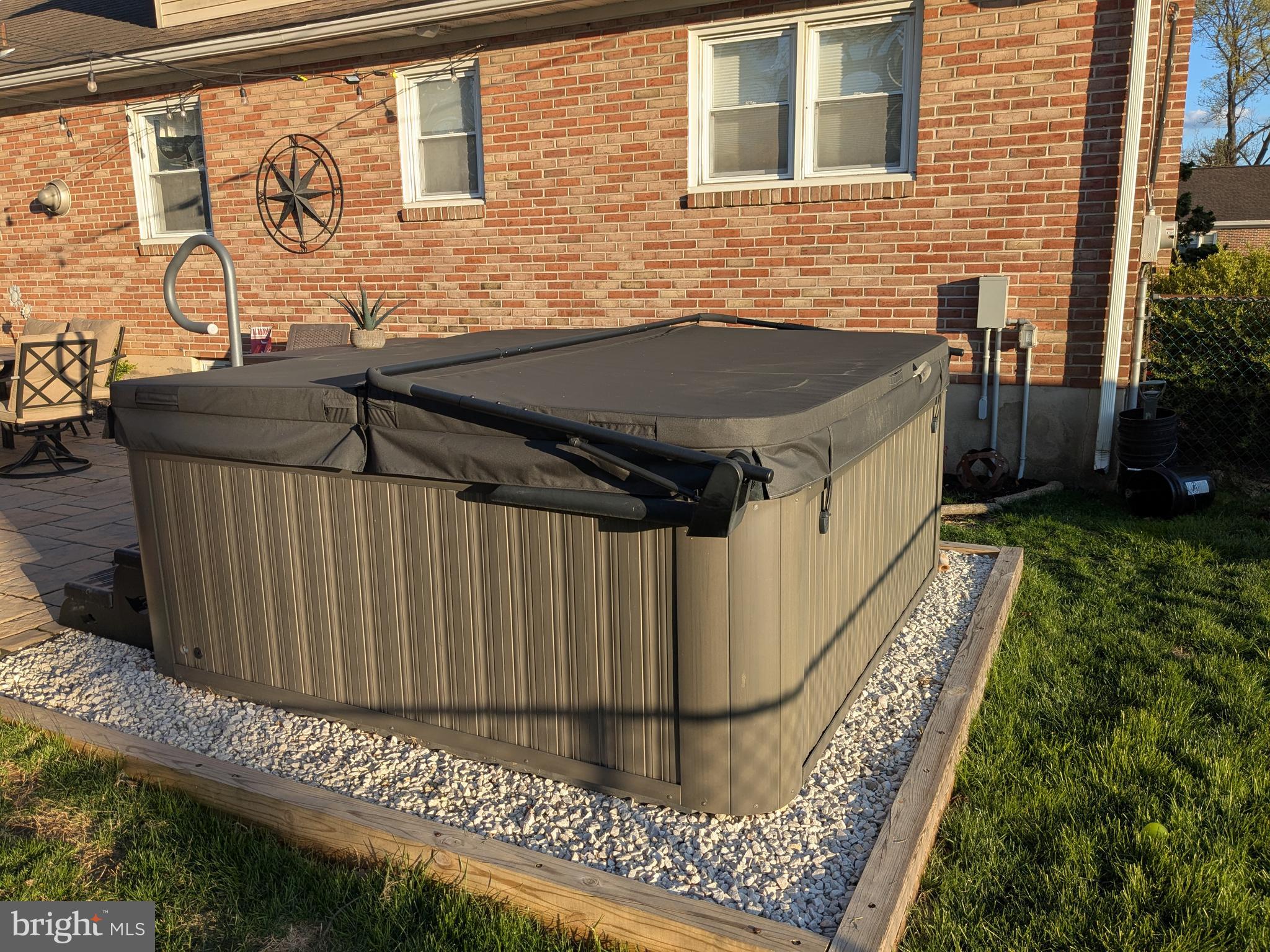 WEST HILLS - Residential