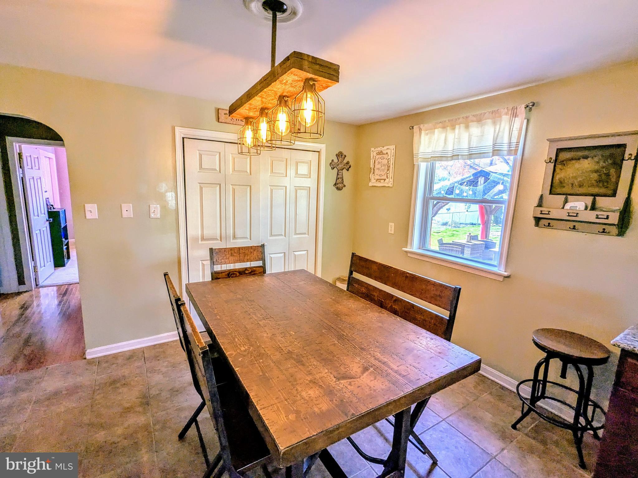 WEST HILLS - Residential