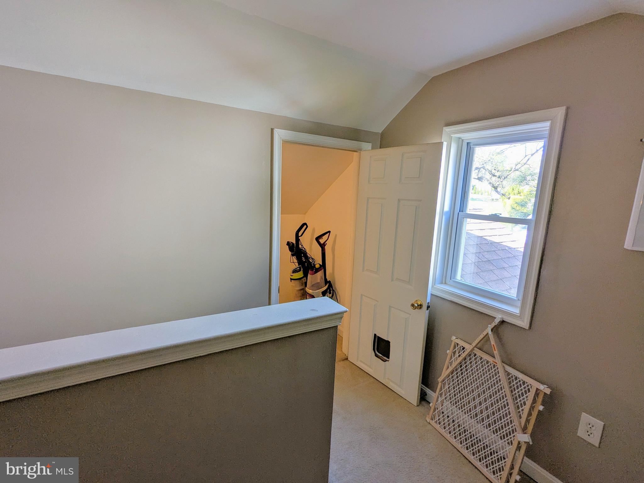 WEST HILLS - Residential