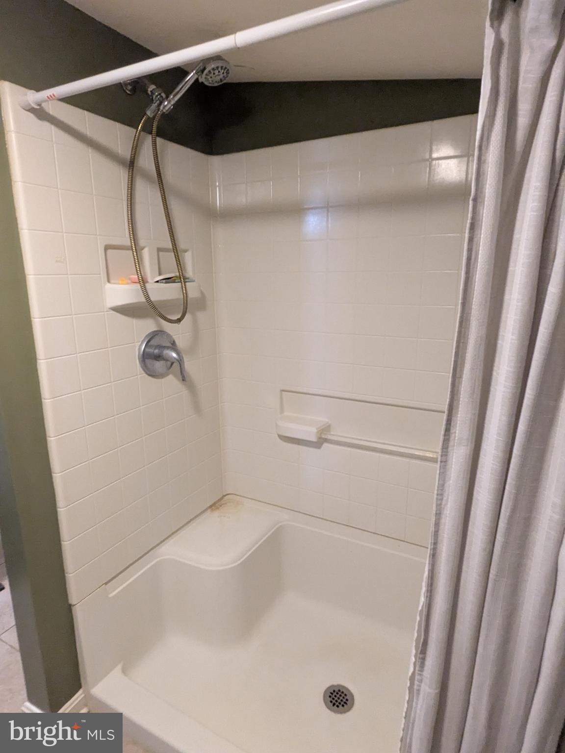 WEST HILLS - Residential