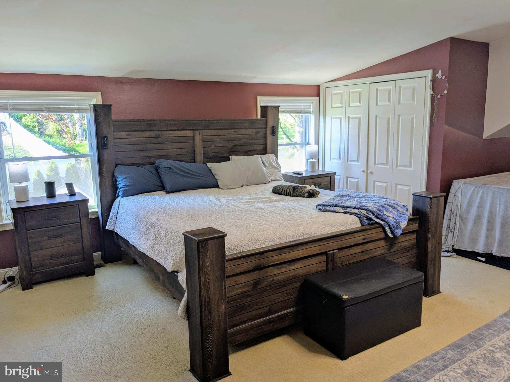 WEST HILLS - Residential