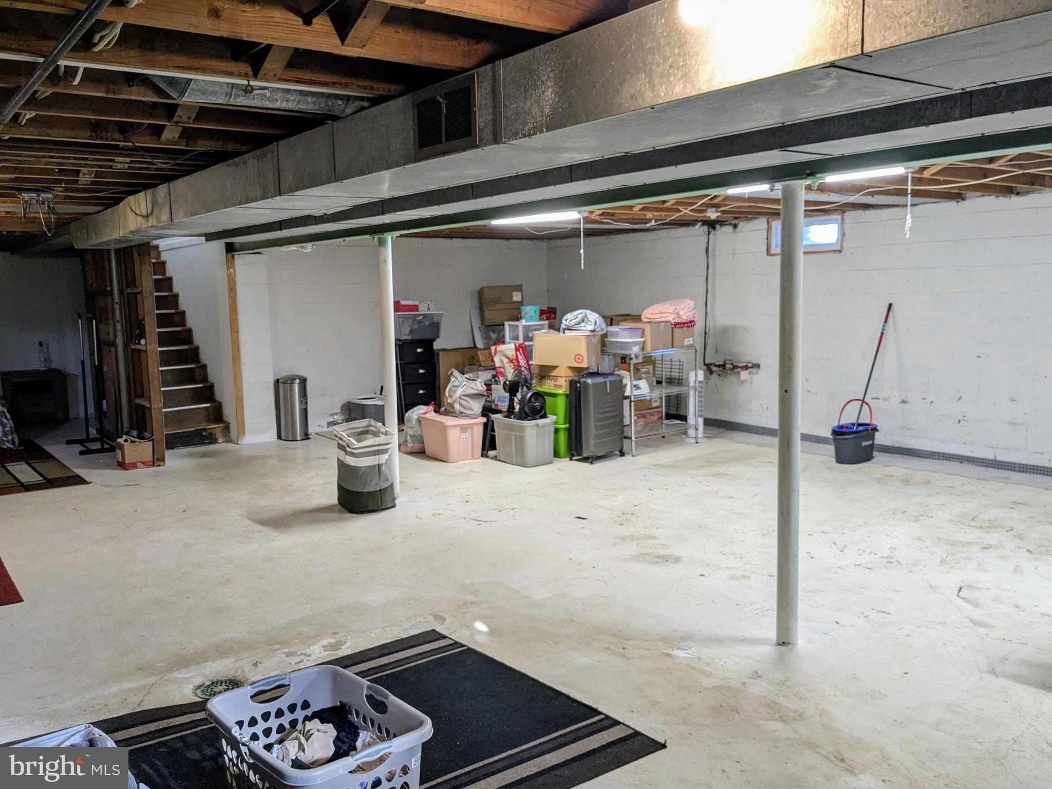 WEST HILLS - Residential