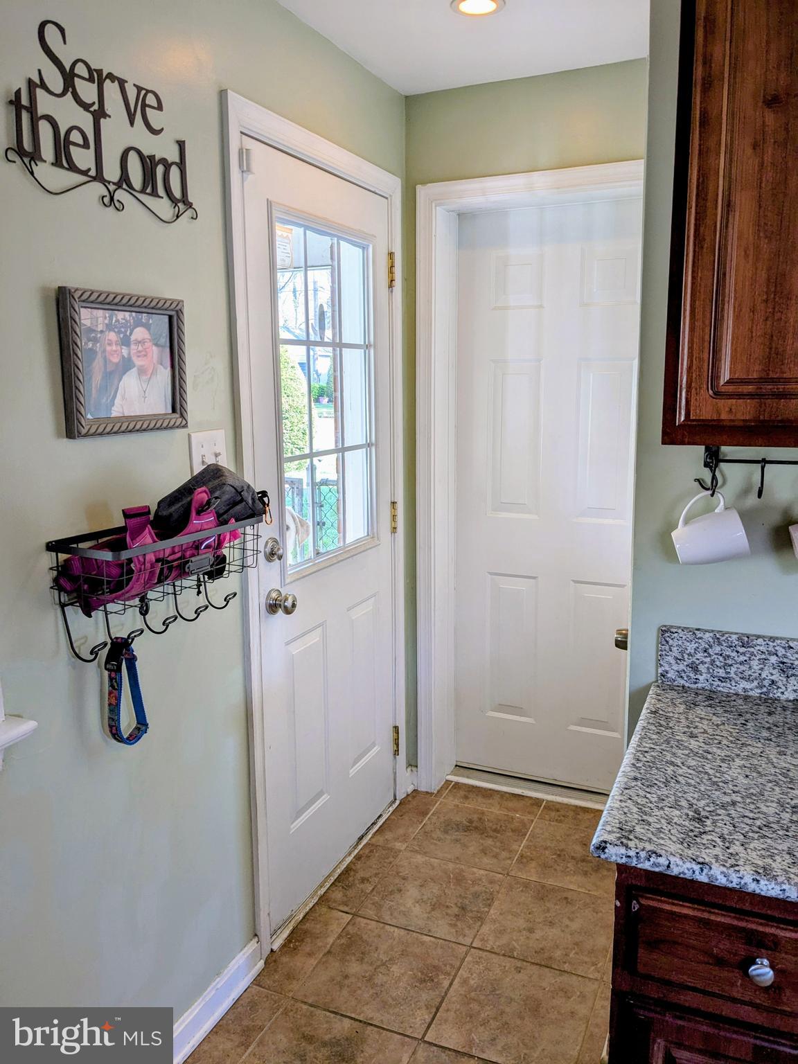 WEST HILLS - Residential