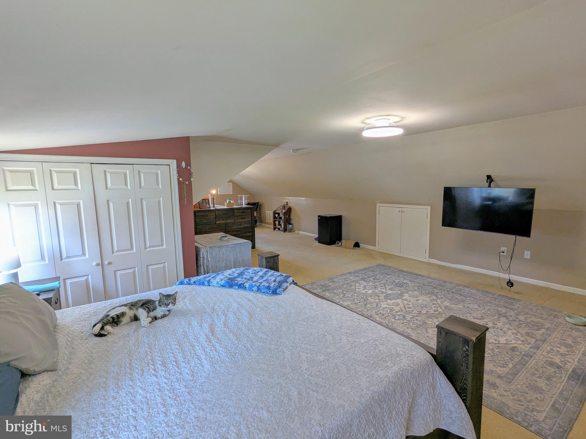 WEST HILLS - Residential