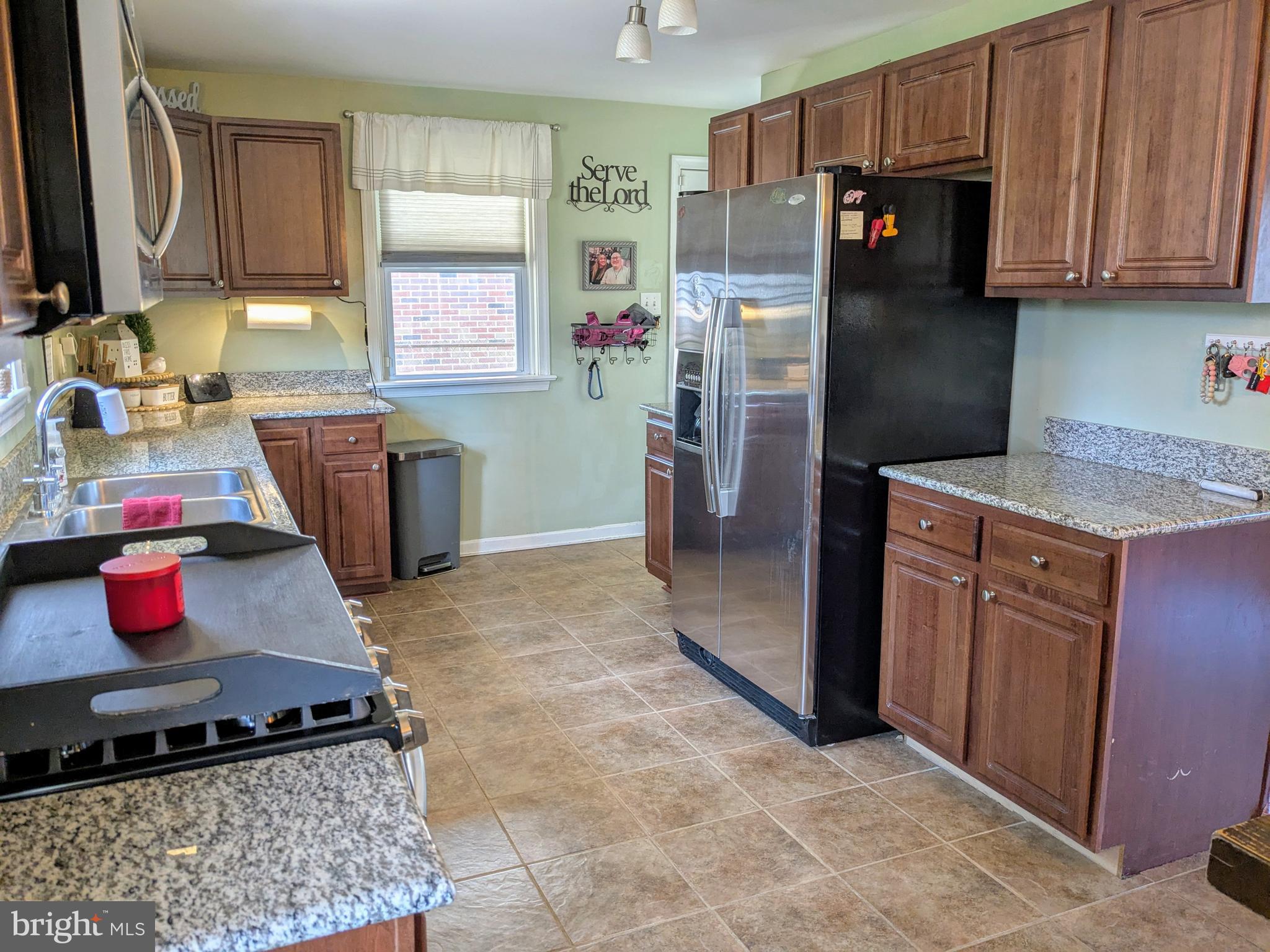 WEST HILLS - Residential