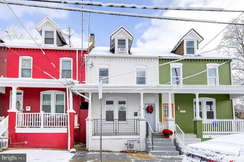 565 S CHRISTIAN STREET LANCASTER PA 17602