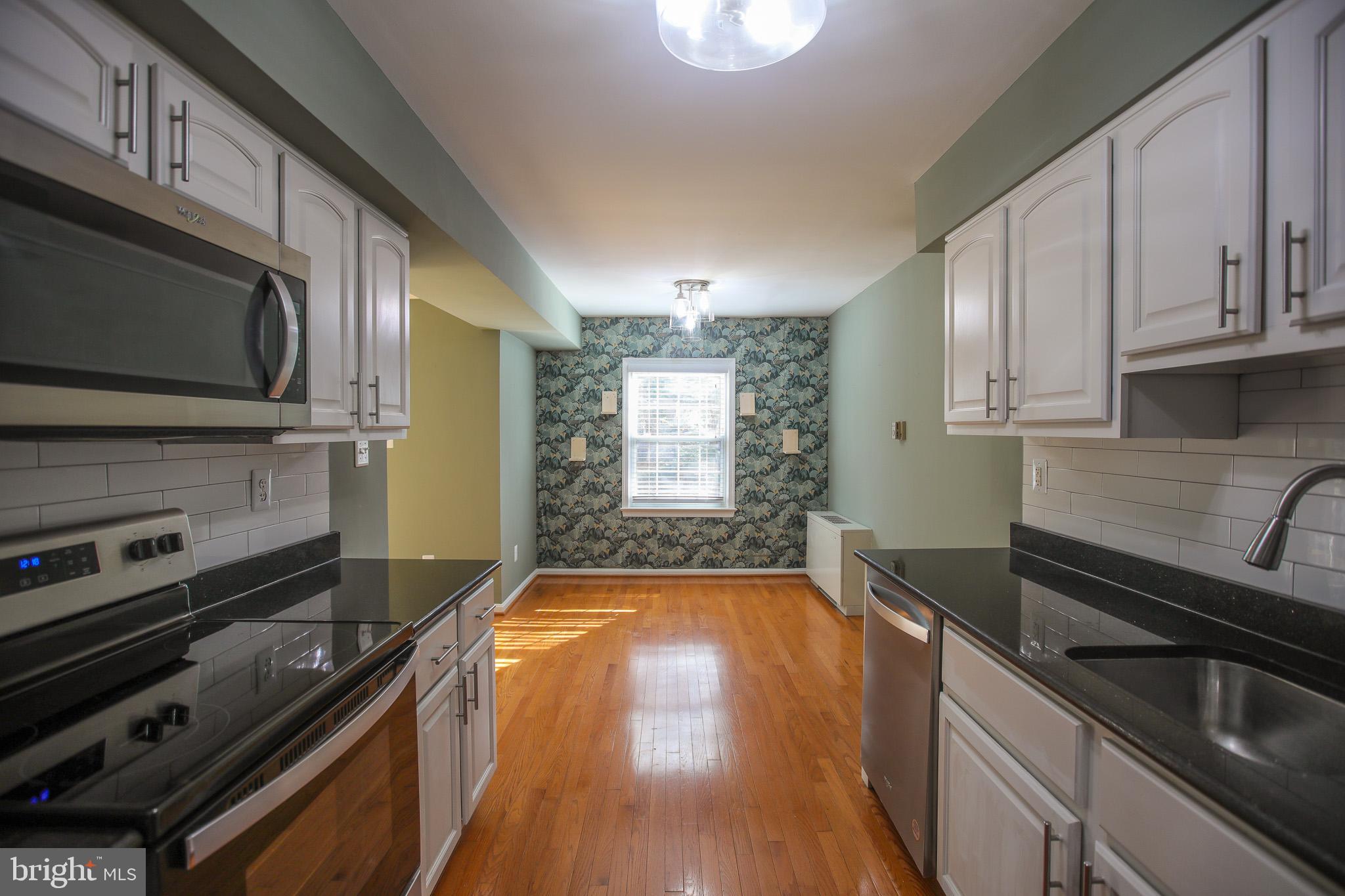 3334 SPRING LANE B-22