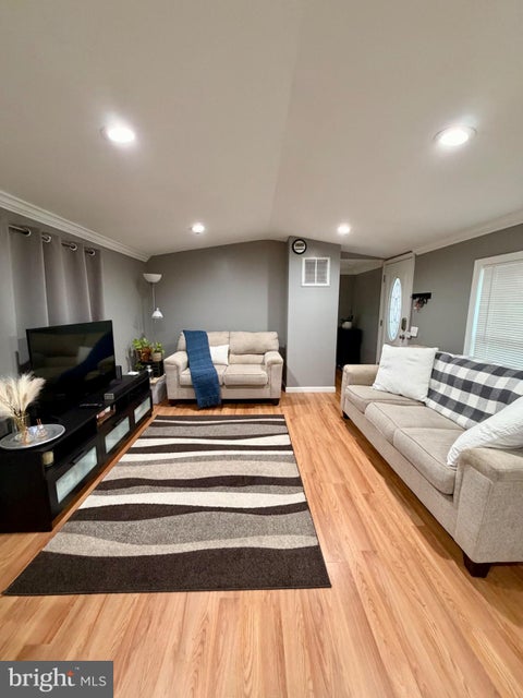 Mobile Home For Sale - 7776 Finch Court<br/> ALEXANDRIA, VA 22306