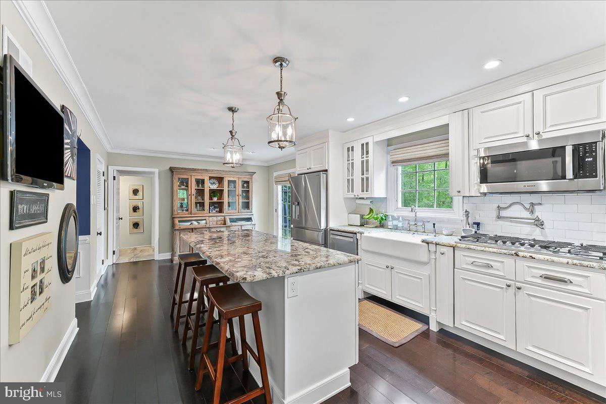 COUNTRY GATE - Residential