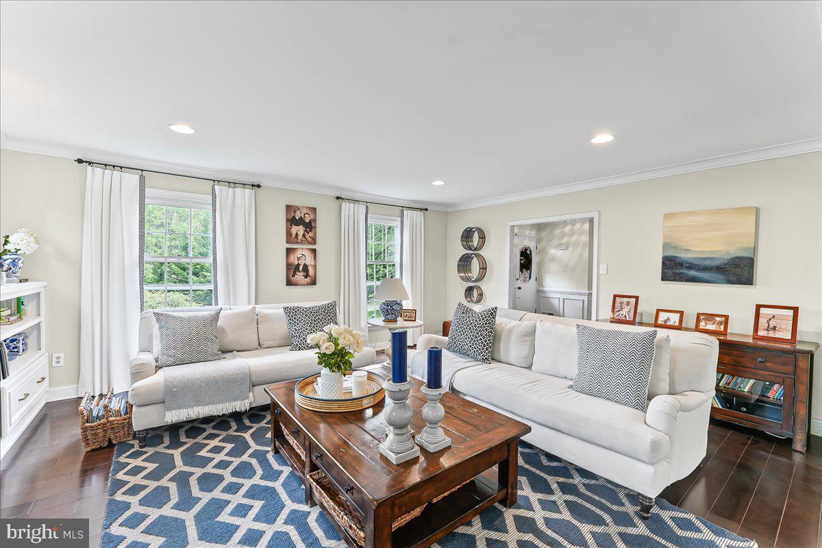 COUNTRY GATE - Residential