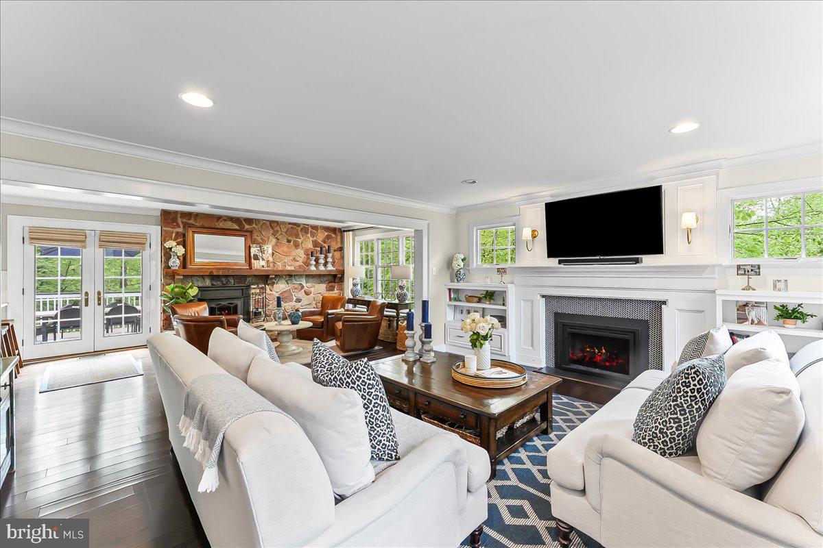 COUNTRY GATE - Residential