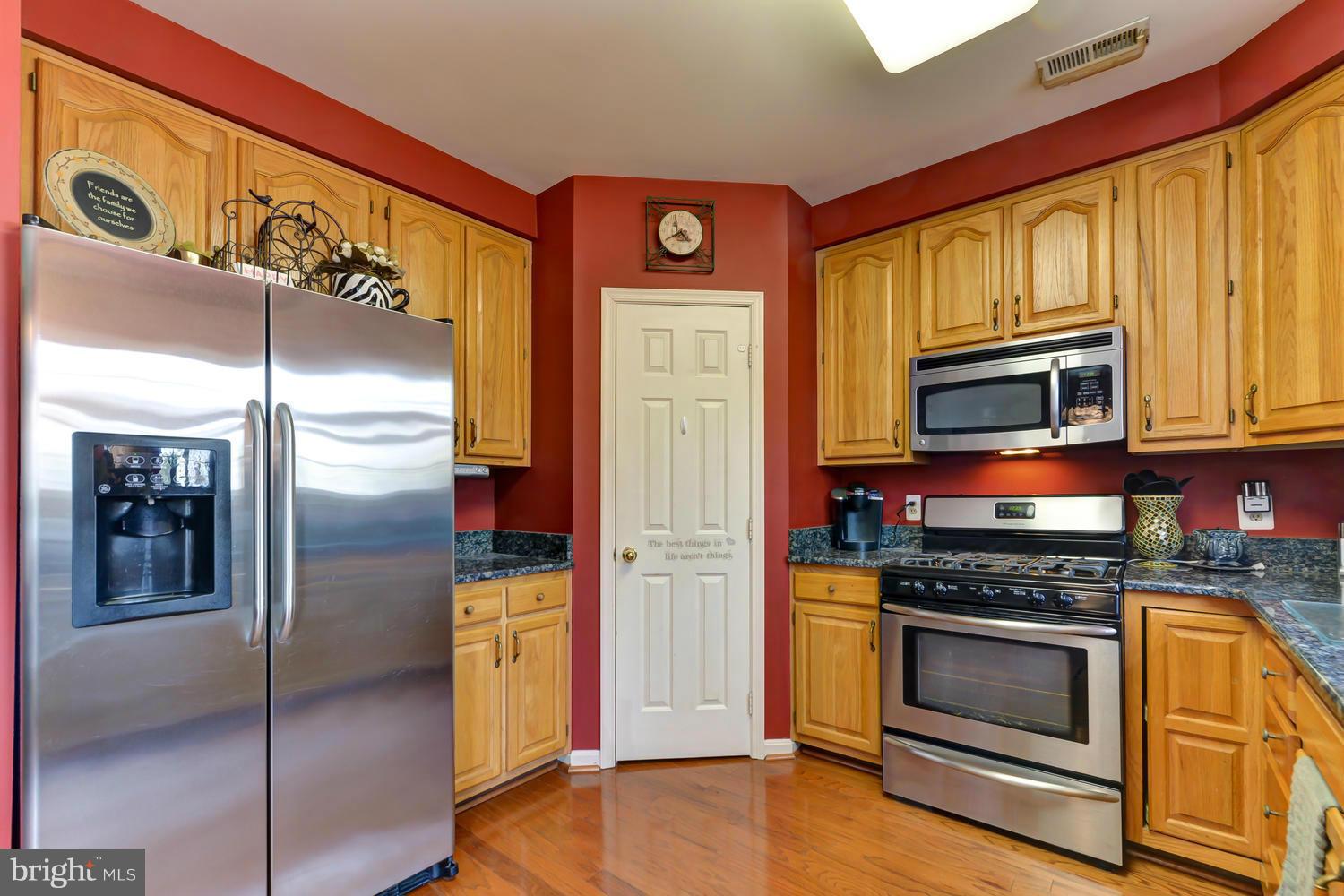 THE MEWS - Residential