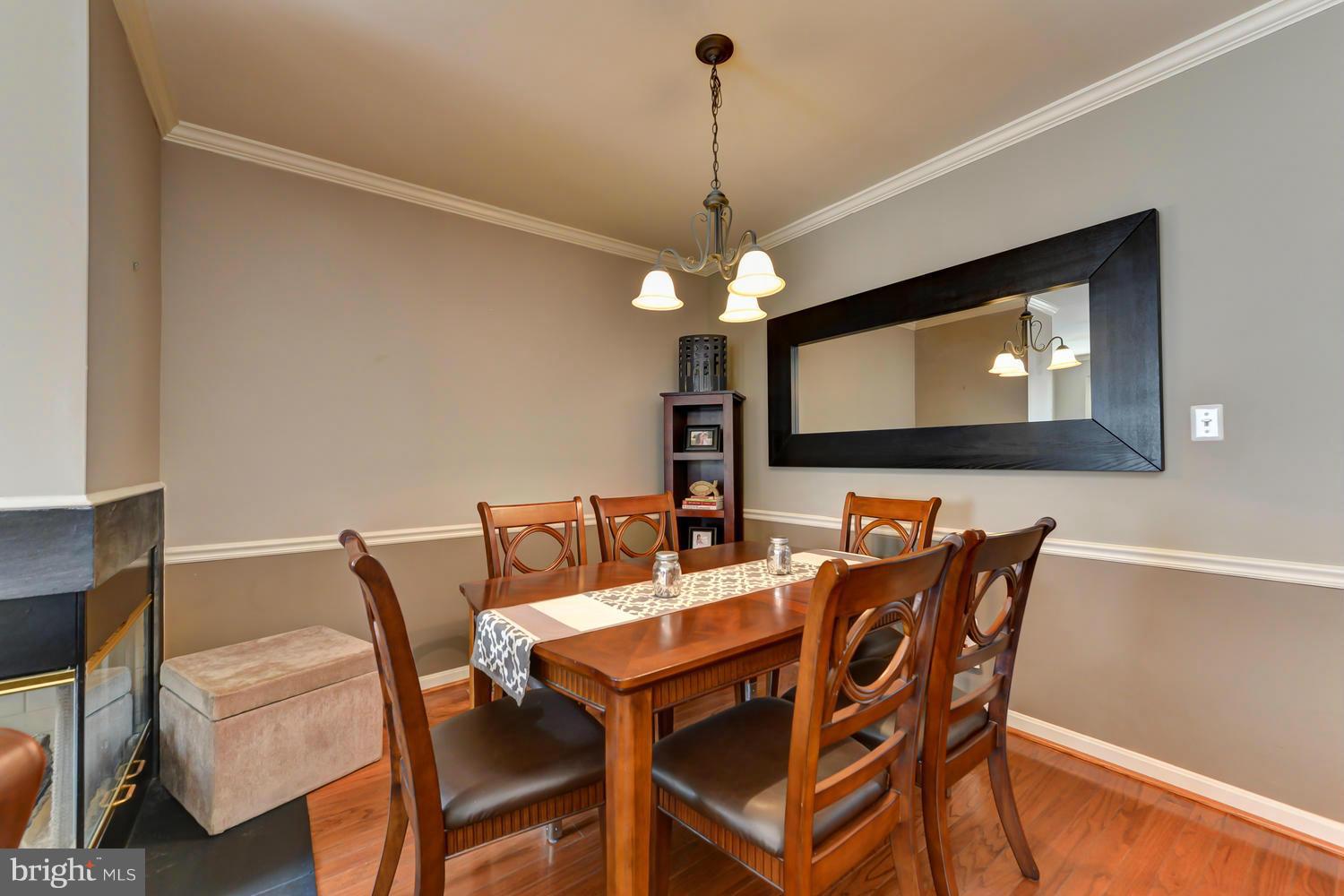 THE MEWS - Residential