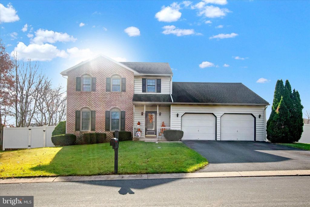 Photo of 79 Oatfield Drive, DENVER, PA 17517 (MLS # PALA2060296)