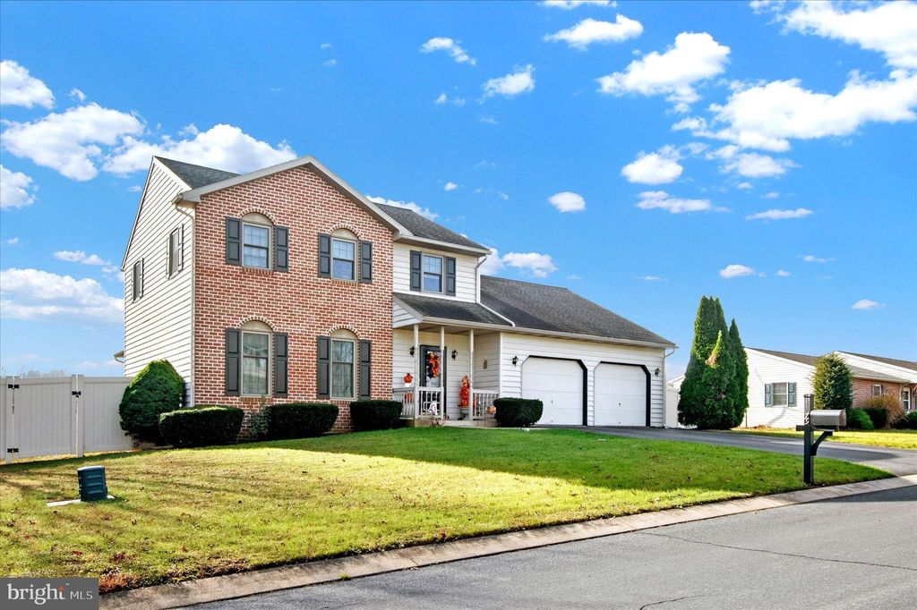 Photo of 79 Oatfield Drive, DENVER, PA 17517 (MLS # PALA2060296)