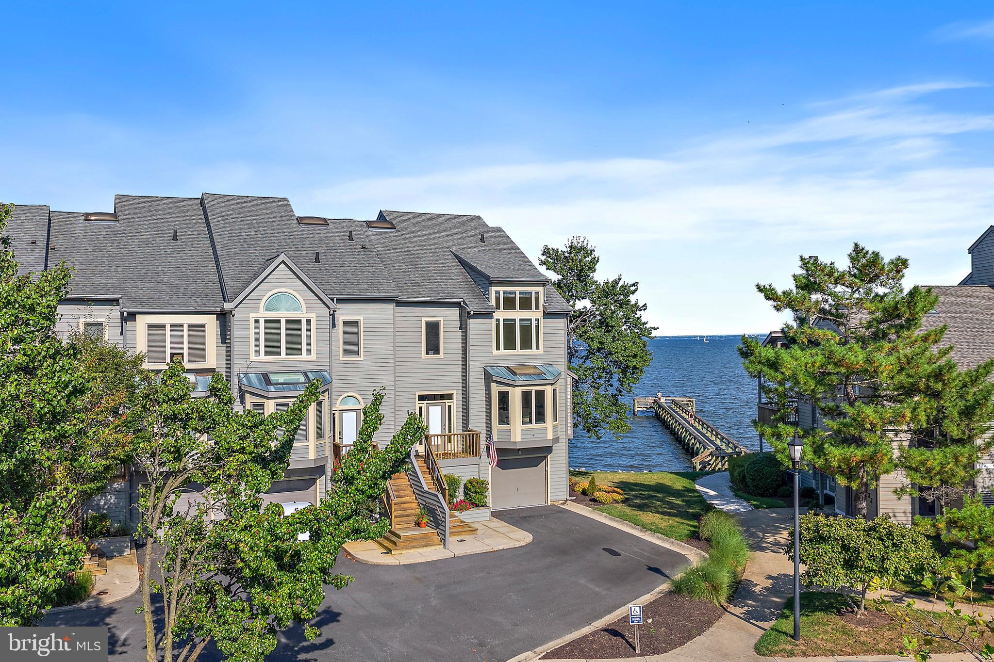 2135 SAND CASTLE COURT