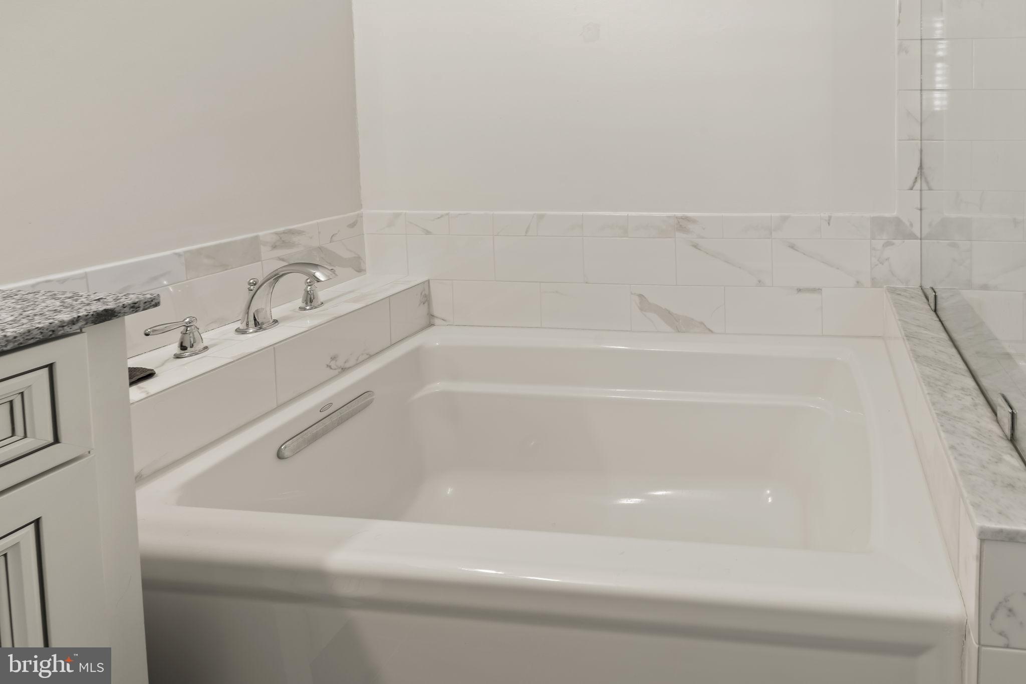 TANGLEWOOD - Residential