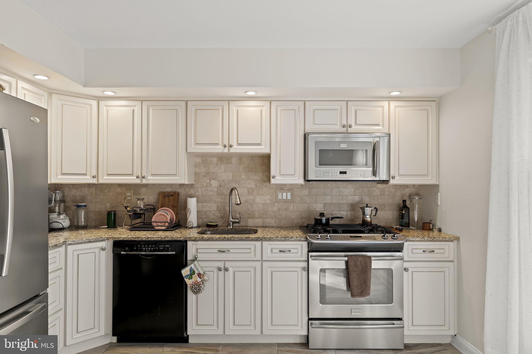TANGLEWOOD - Residential