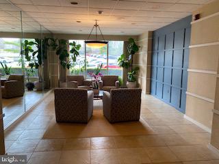 PLYMOUTH HILL - Residential