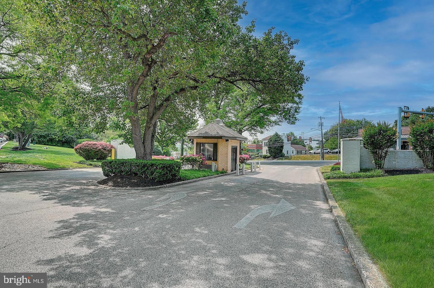 PLYMOUTH HILL - Residential