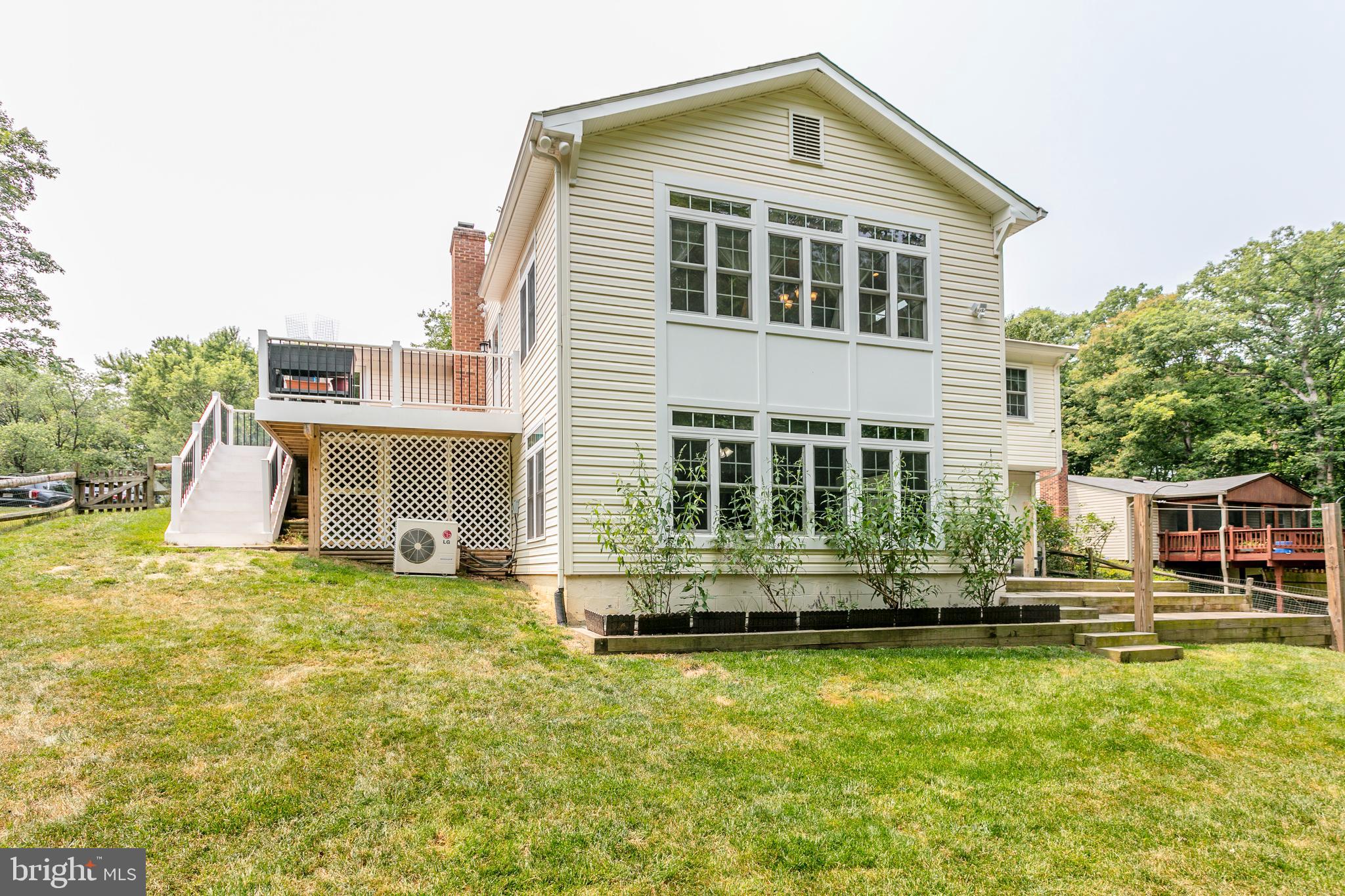 LAKE RIDGE - Residential