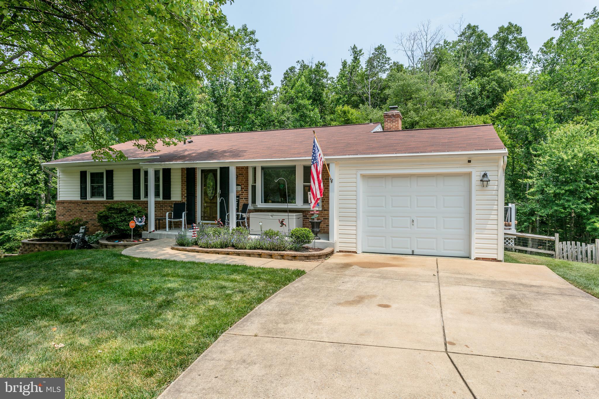 LAKE RIDGE - Residential