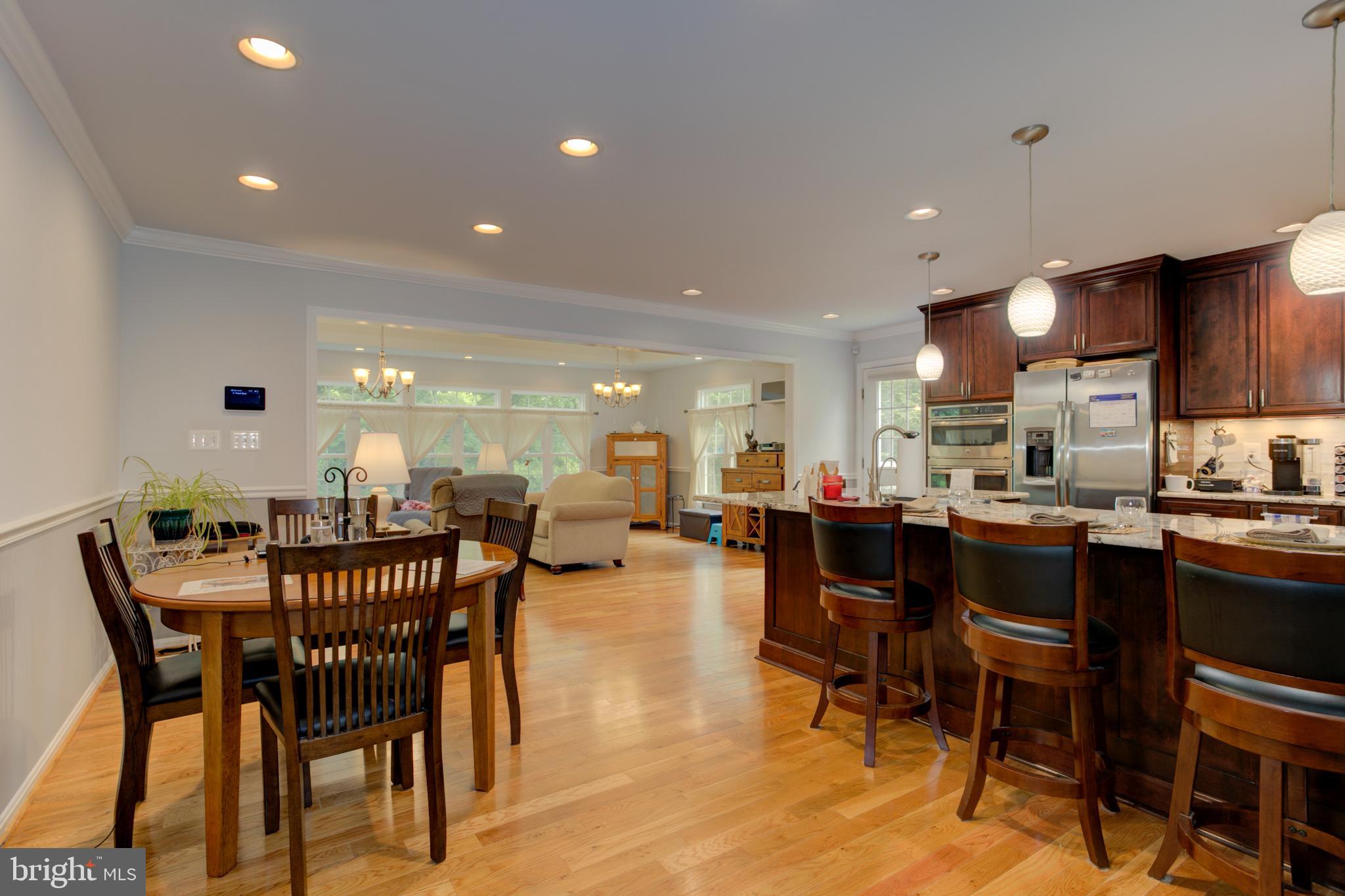 LAKE RIDGE - Residential