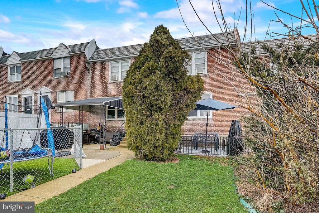 Photo of 1351 Kimberly Drive, PHILADELPHIA, PA 19151 (MLS # PAPH2570344)