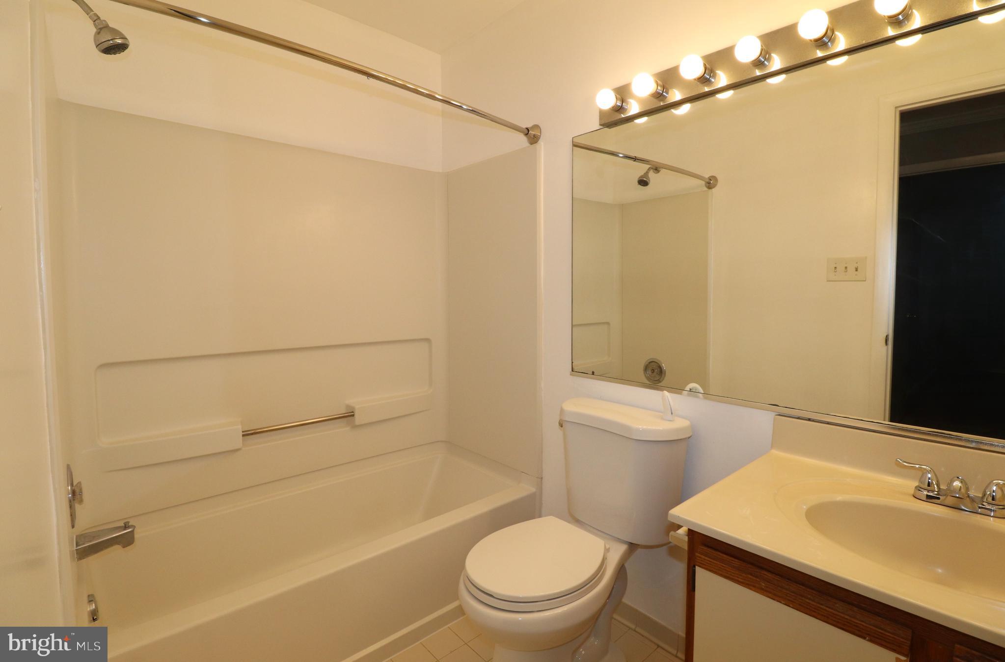 SUMMER RIDGE CODM - Residential Lease