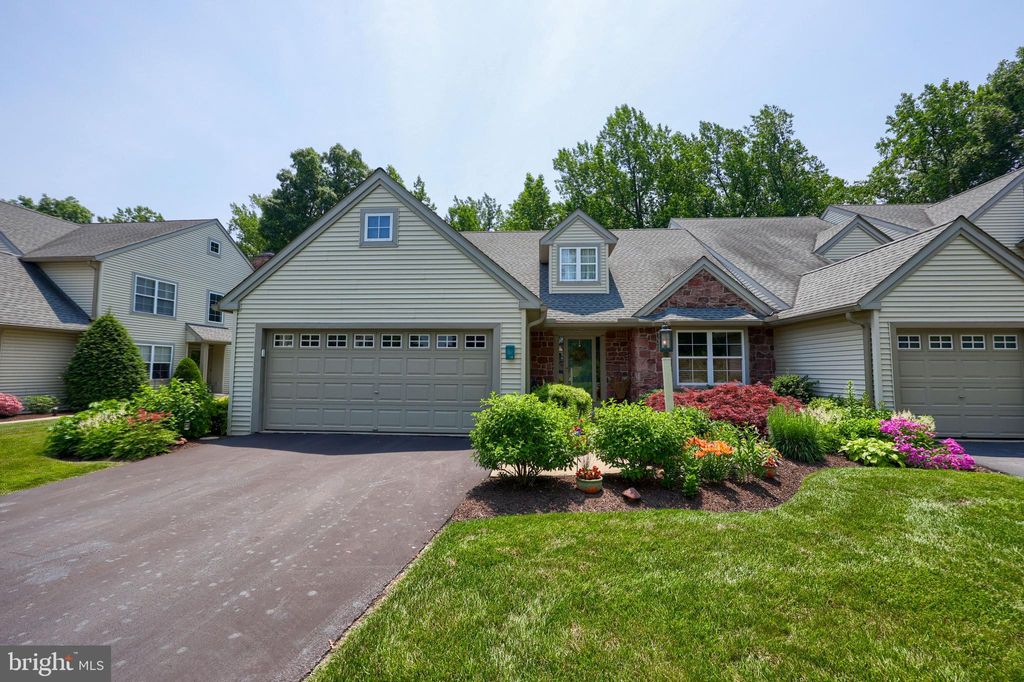 Photo of 114 Hawk Valley Lane, DENVER, PA 17517 (MLS # PALA2071486)