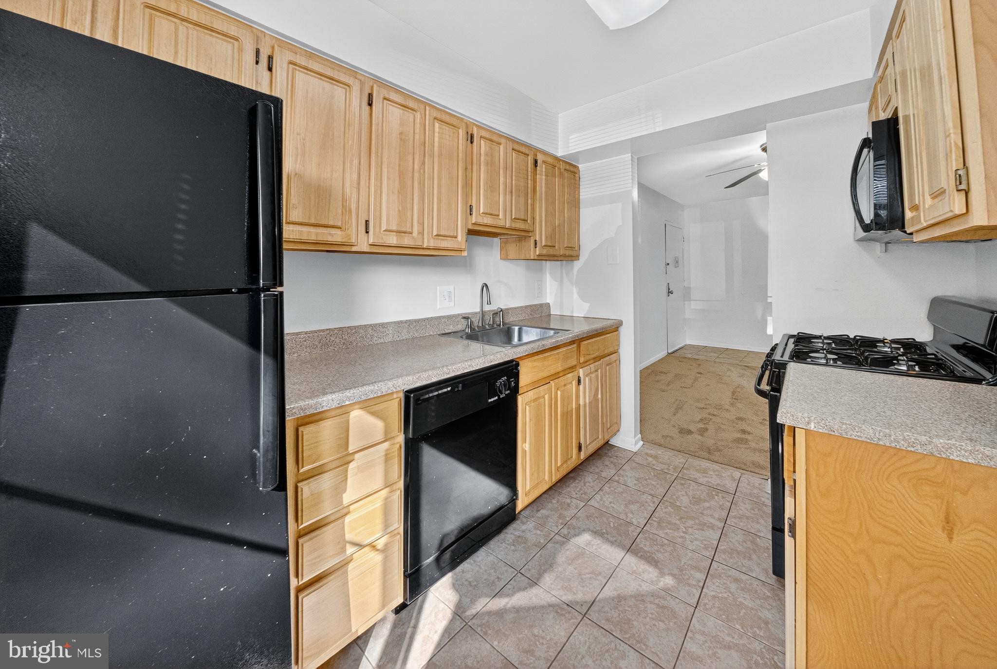 400 TAYLOR ST NE M34