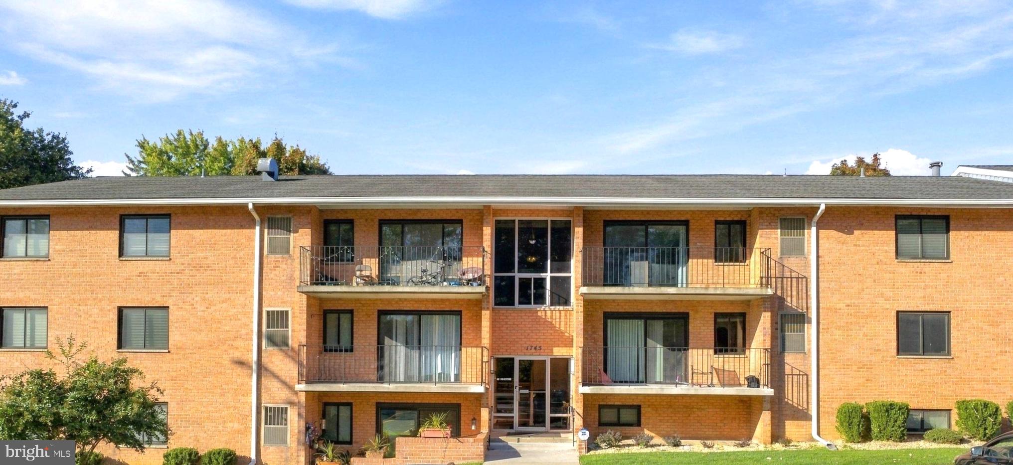1745 EDGEWOOD HILL CIRCLE 204