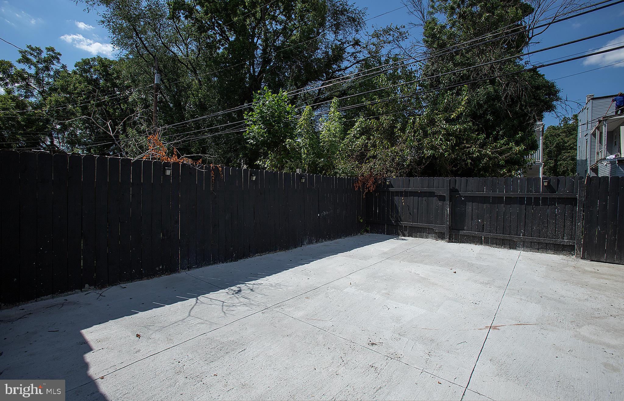 HARRISBURG CITY - Residential Lease