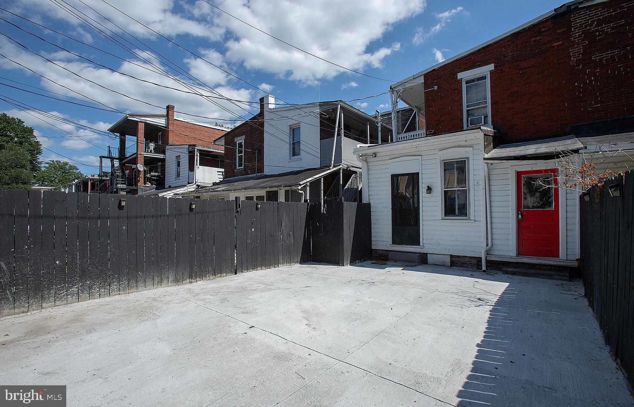 HARRISBURG CITY - Residential Lease