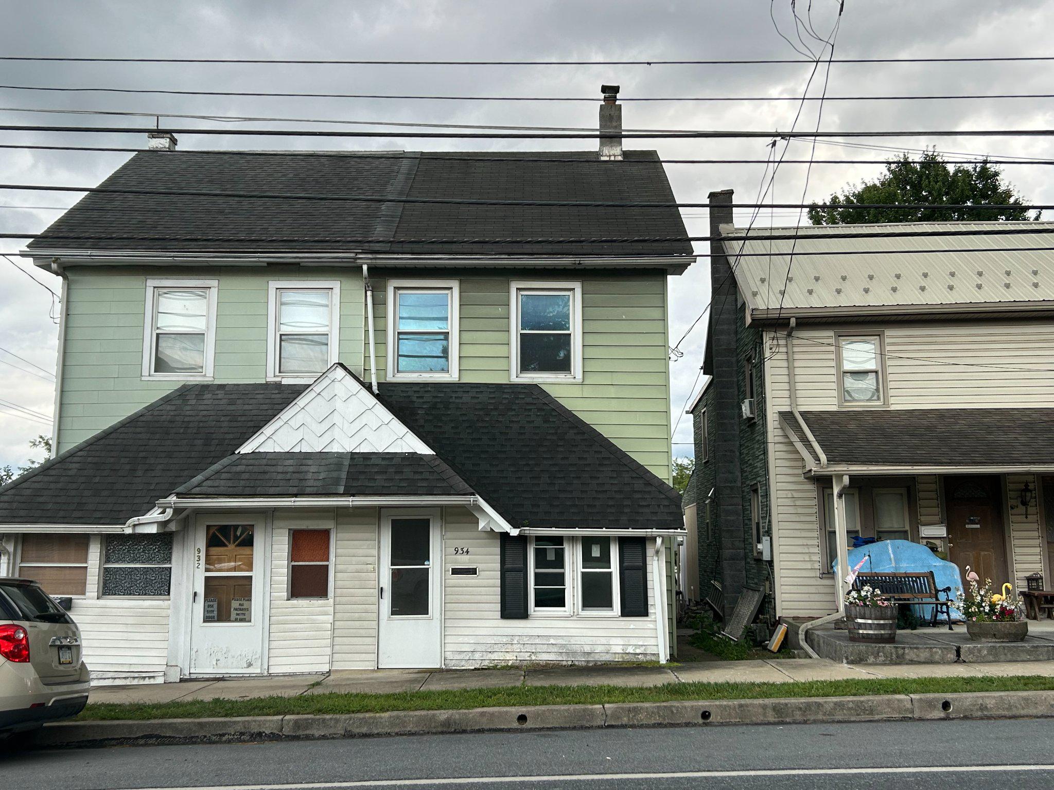 934 W MAIN STREET