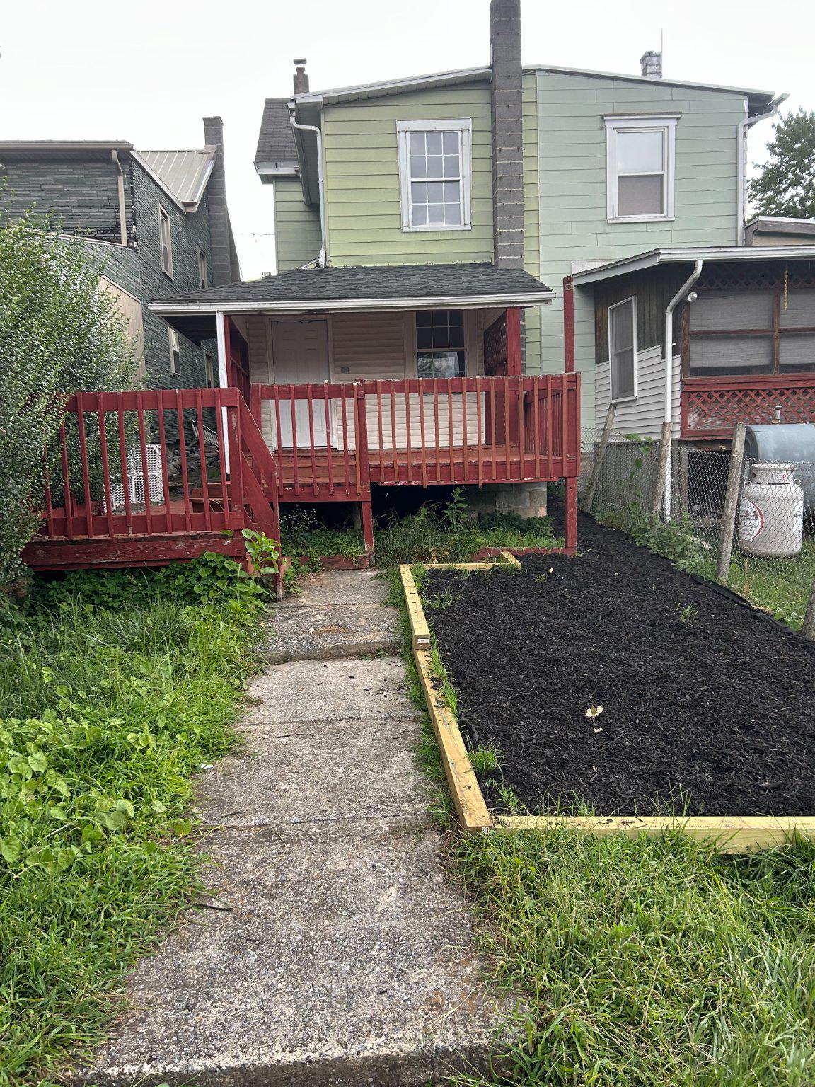 934 W MAIN STREET