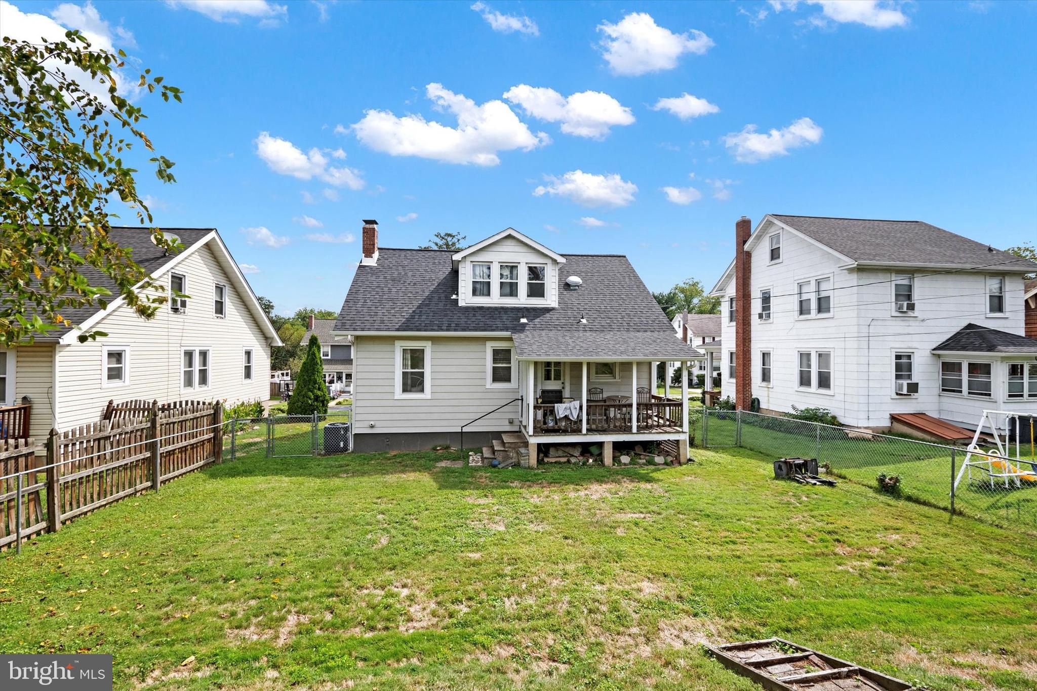 HALETHORPE HEIGHTS - Residential