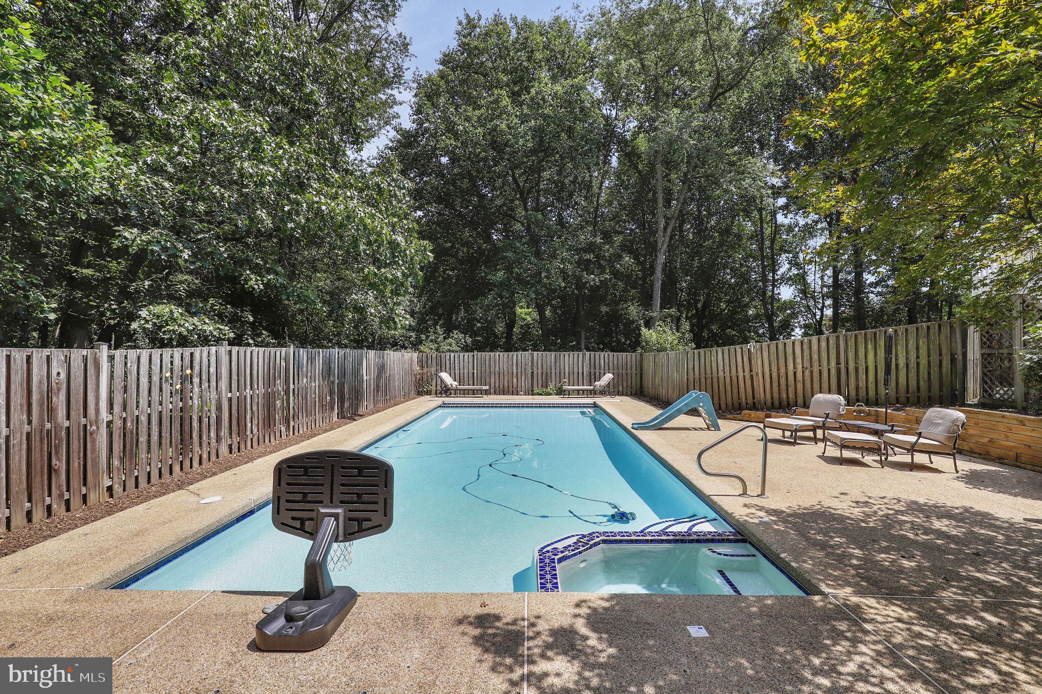 GAITHERSBURG OUTSIDE - Residential