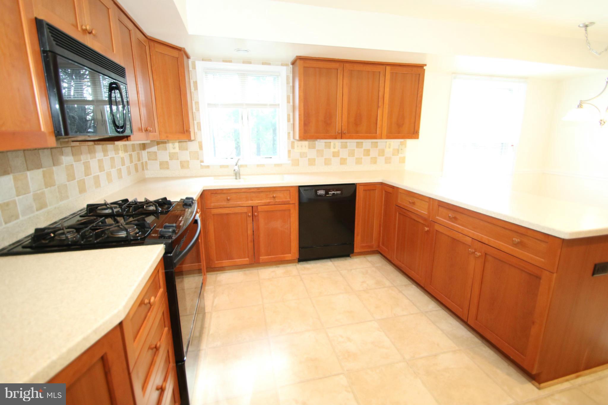 SEMINARY RIDGE - Residential Lease