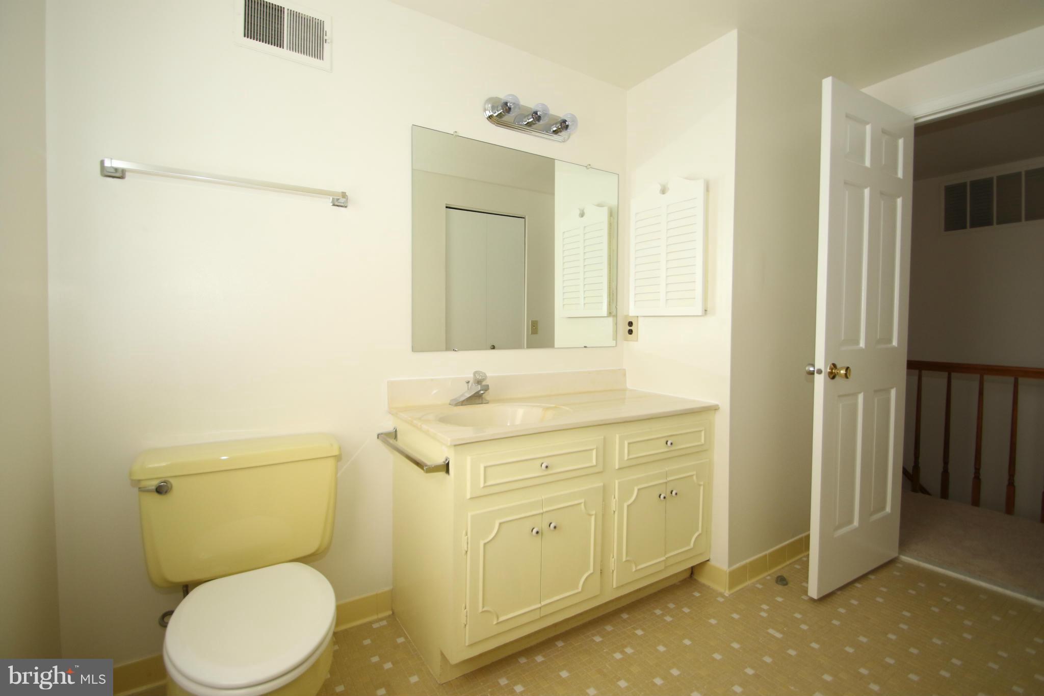 SEMINARY RIDGE - Residential Lease